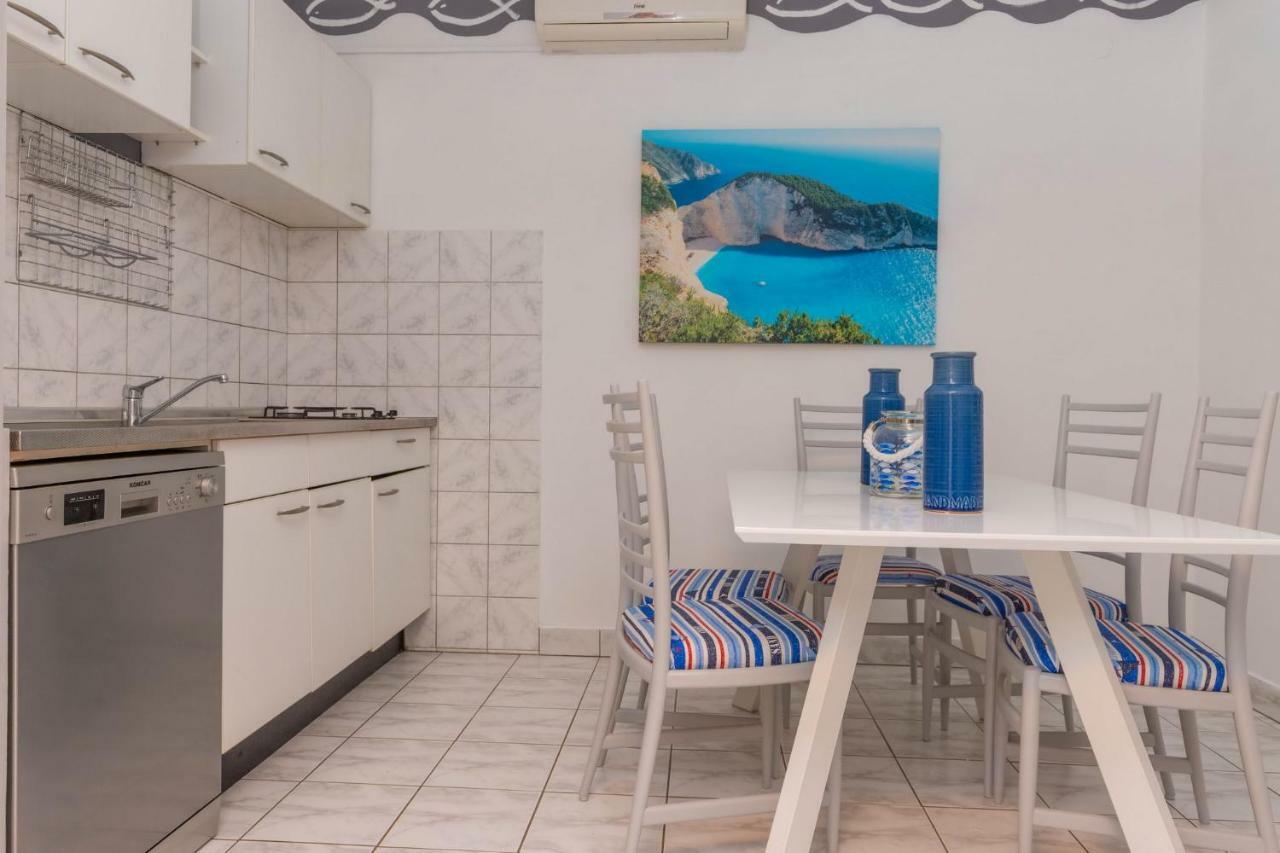 Apartments Adriatic 2 Crikvenica Exterior photo